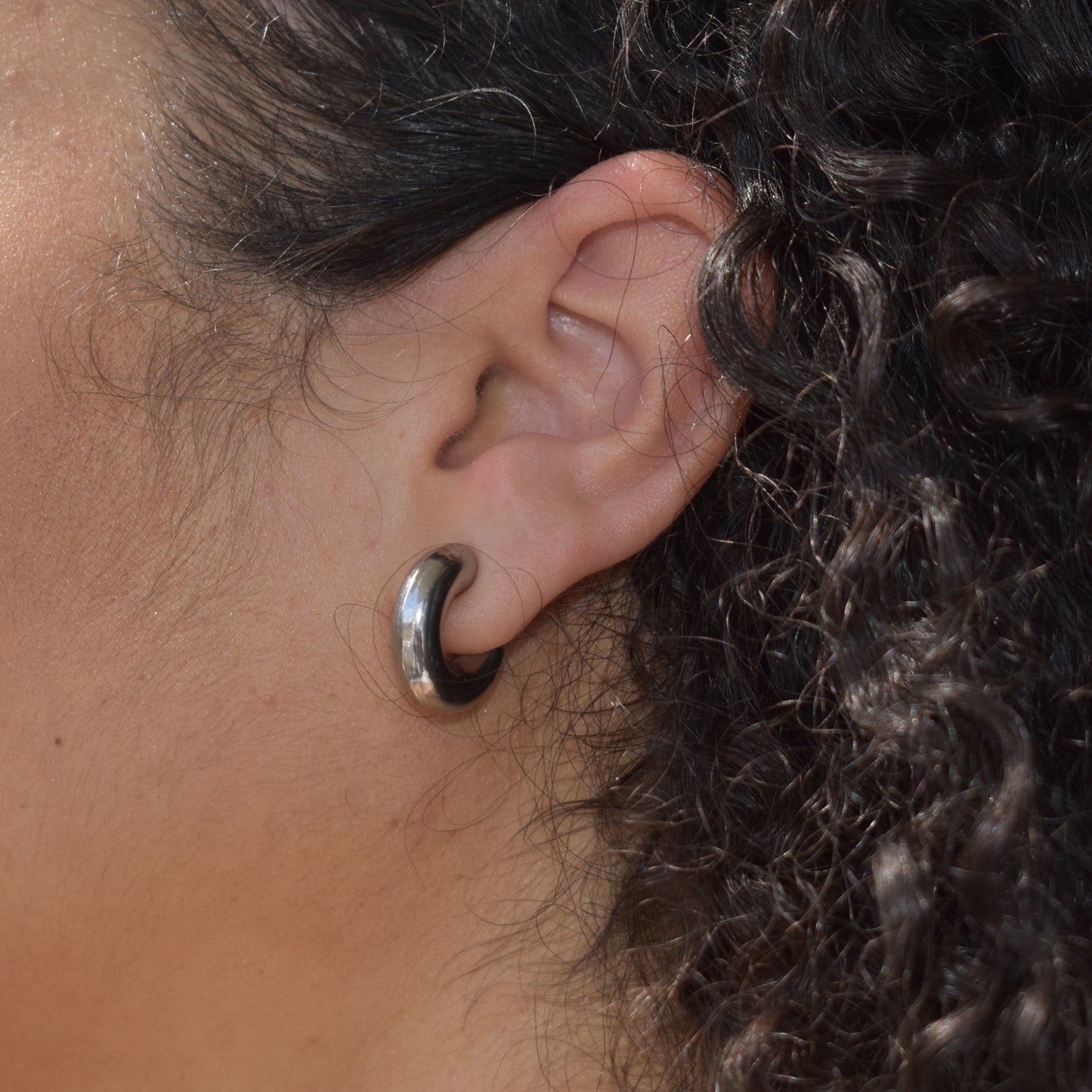 Small Chunky 3/4 Hoop image 3