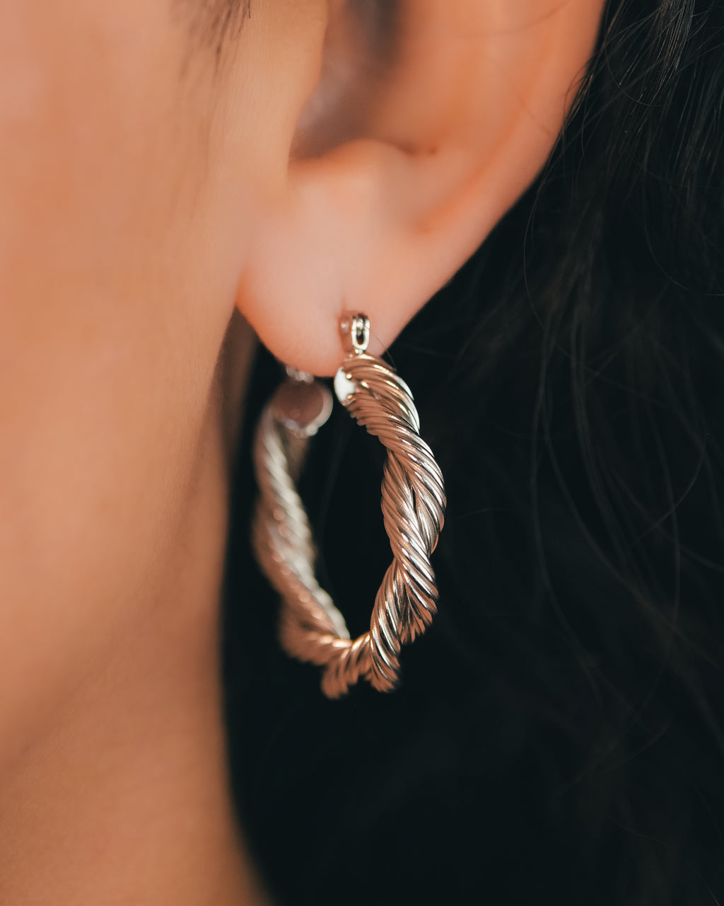 Twisted Hoop