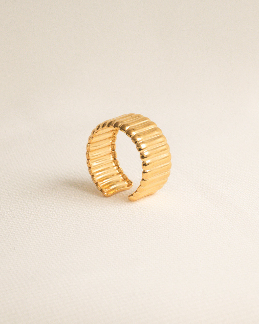 Ribbed Ring