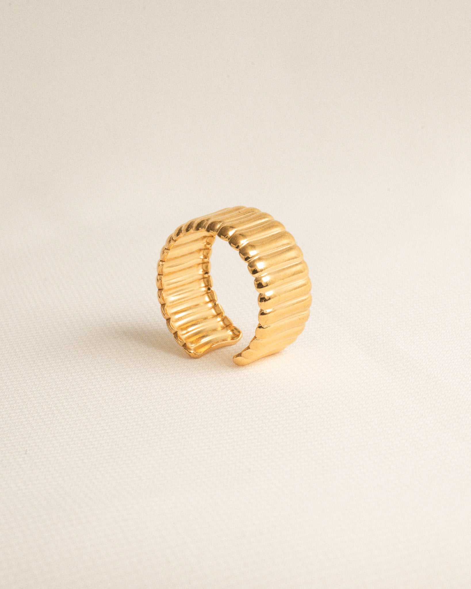 Ribbed Ring