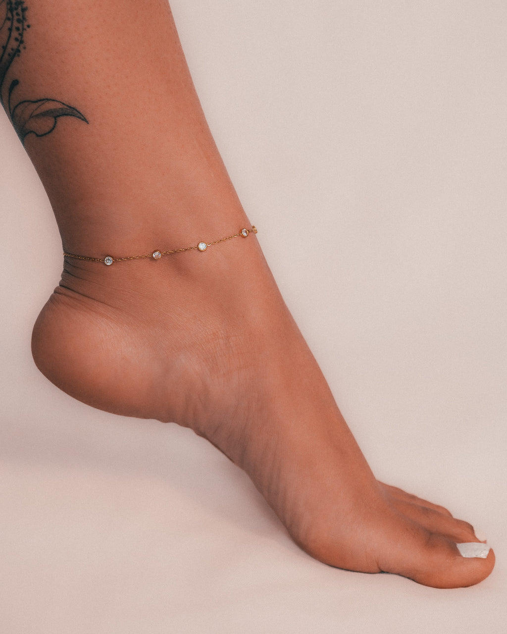 Dainty Gold Bezel Anklet