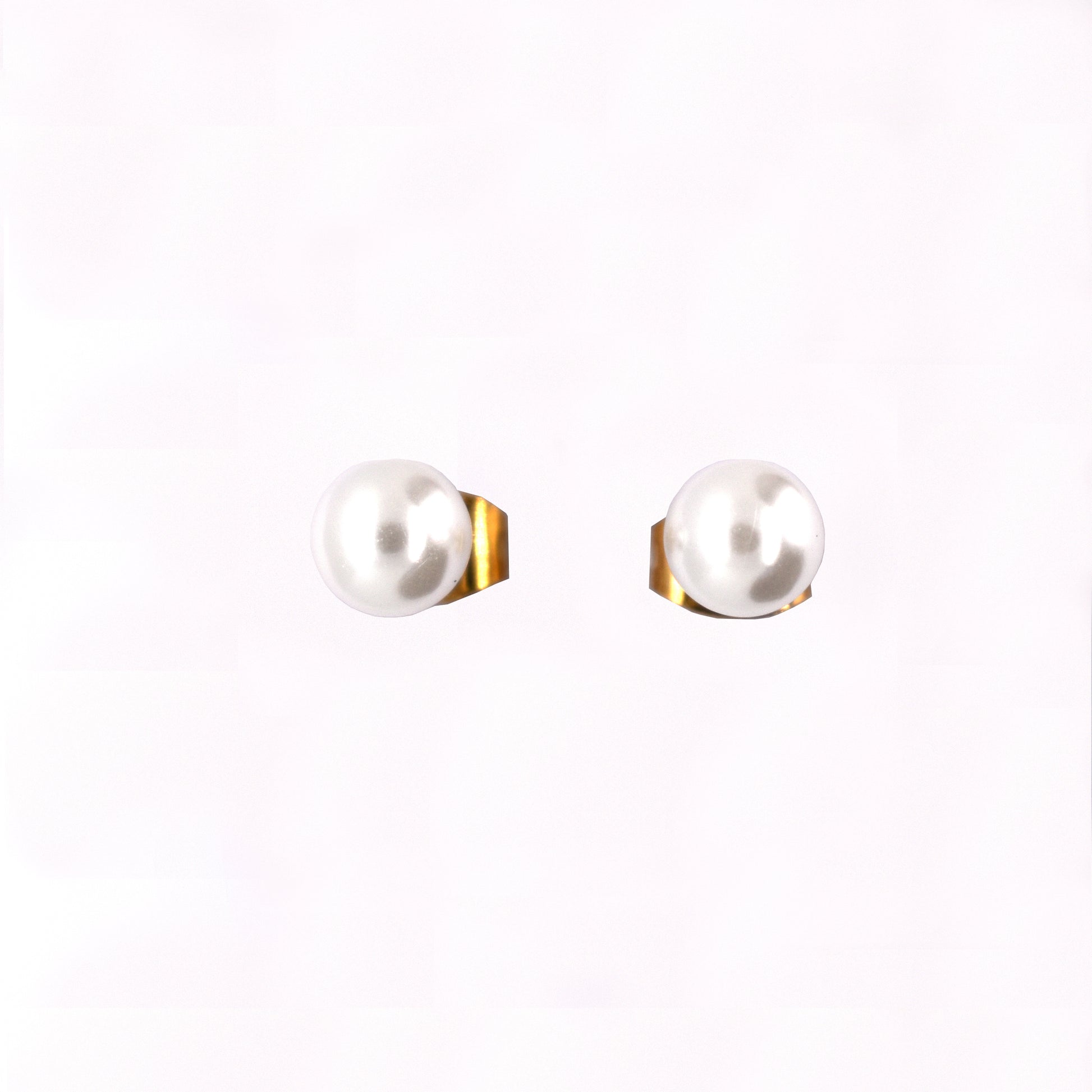Pearl Stud image 1