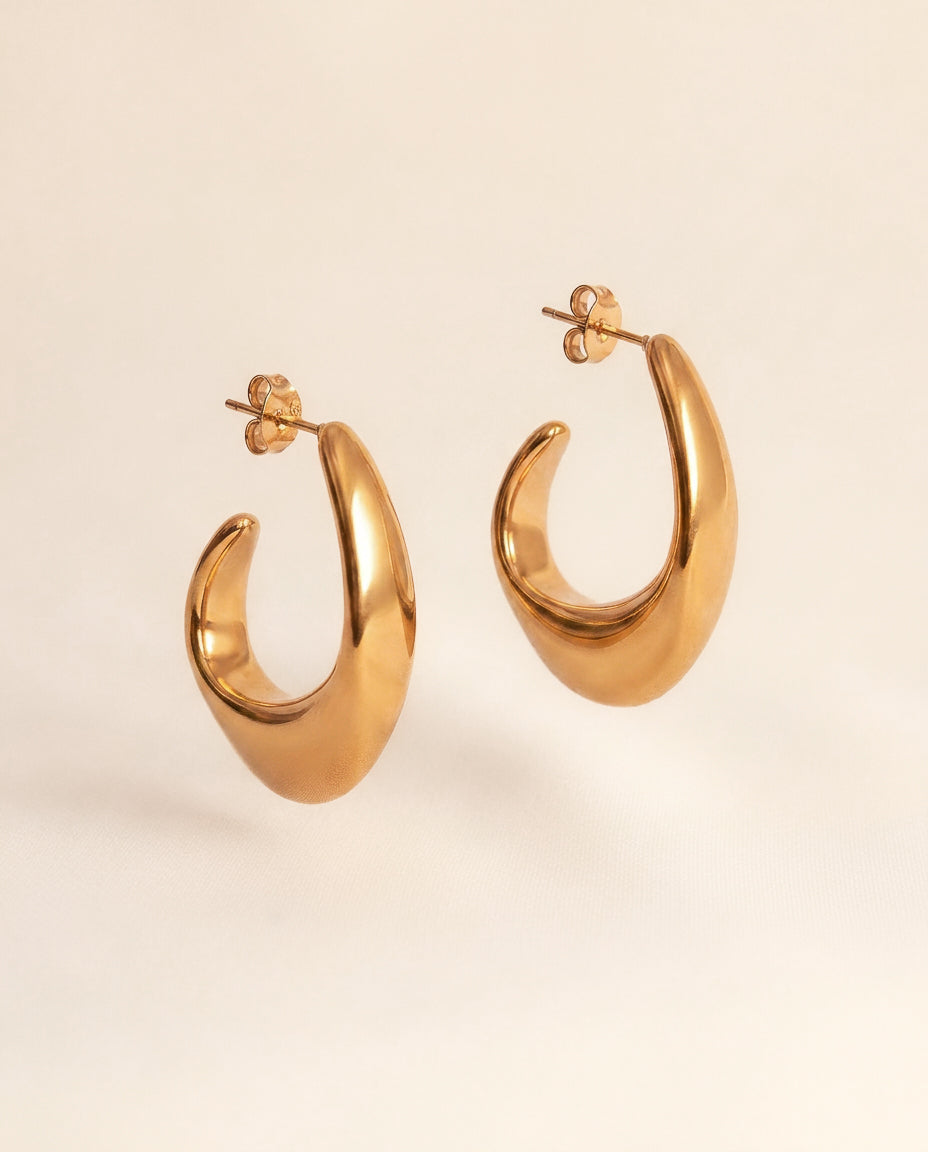 Lustre Curve Earrings